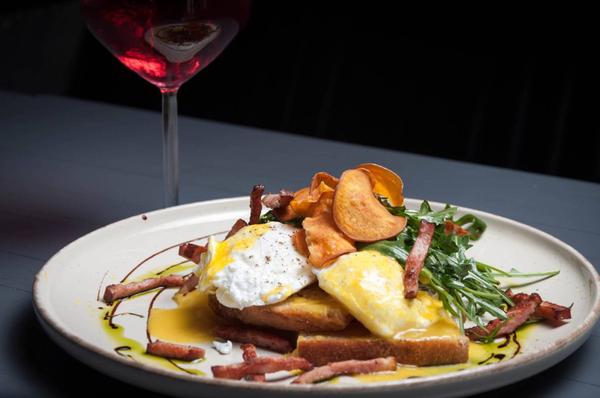 Ouă Benedict